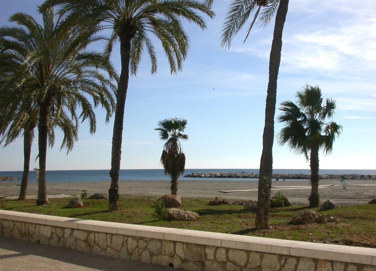 Pedregalejo, Casita Cerca Del Mar Malaga Exterior photo