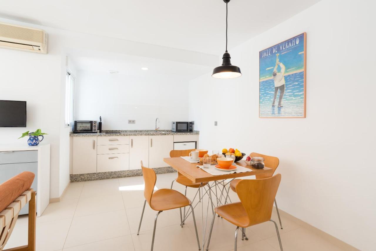 Pedregalejo, Casita Cerca Del Mar Malaga Exterior photo
